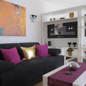 Modernes 1 Luxusappartement Kleiner Roland Mit Parkplatz Und Balkon In Naehe Zentrum Bremen